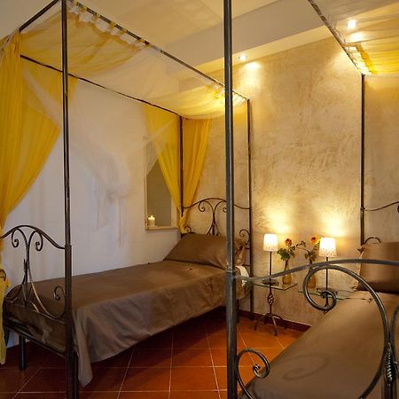 Light Of Rome Bed & Breakfast Room photo