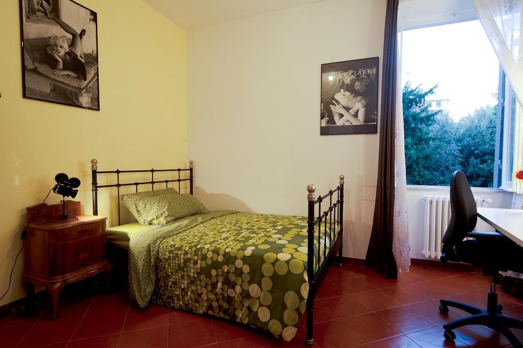 Light Of Rome Bed & Breakfast Room photo