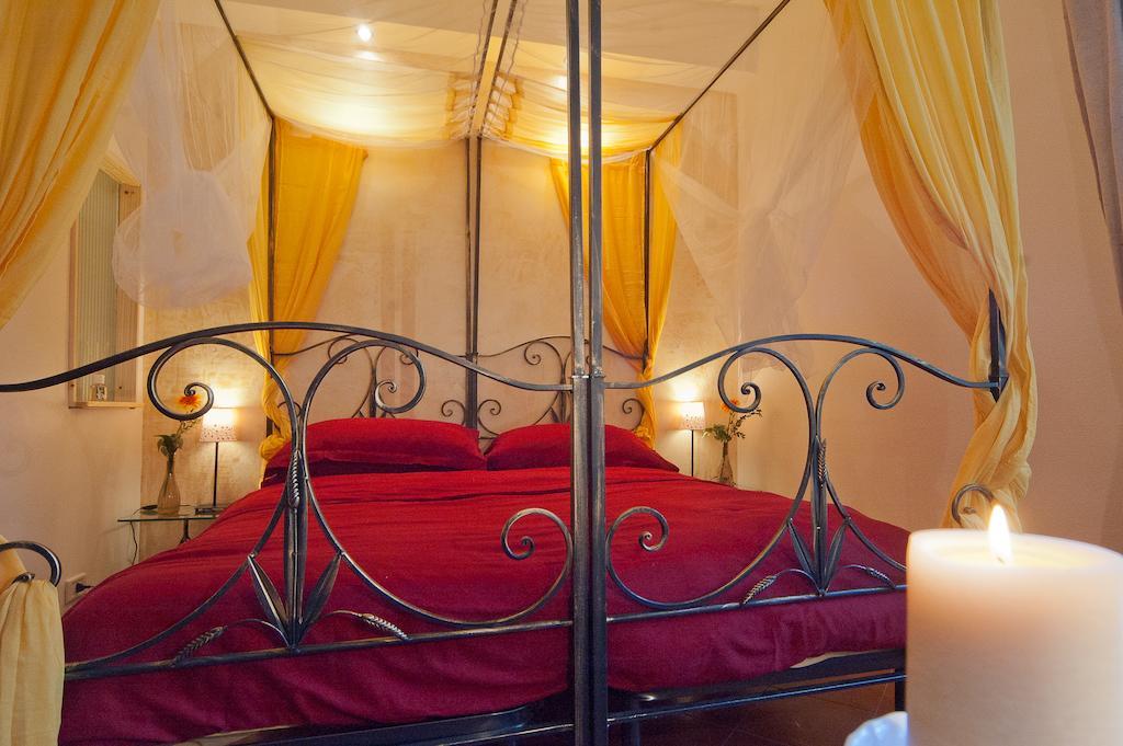 Light Of Rome Bed & Breakfast Room photo